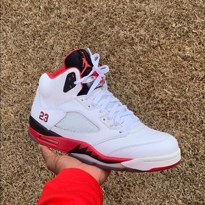 Jordan 5 Fire Red